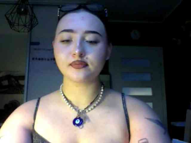 AriaLove webcam