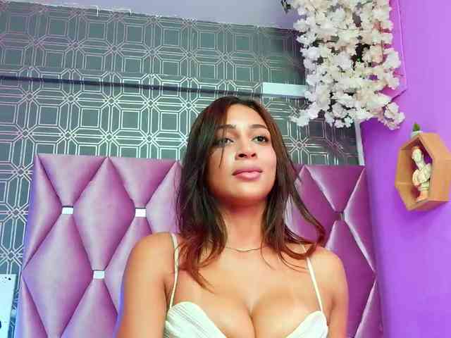 Modella: PAU-TAFUR