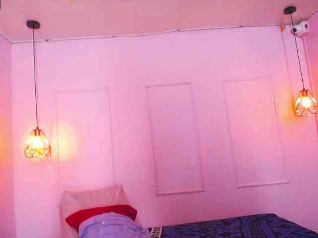 luna18sweet Live Webcam on BongaCams
