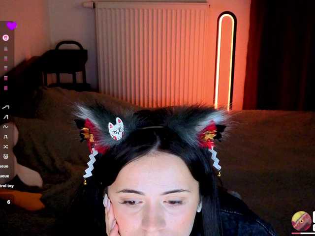 kissy3missy live cam on BongaCams