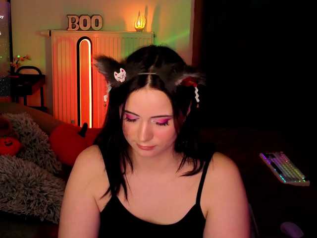 kissy3missy live cam on BongaCams