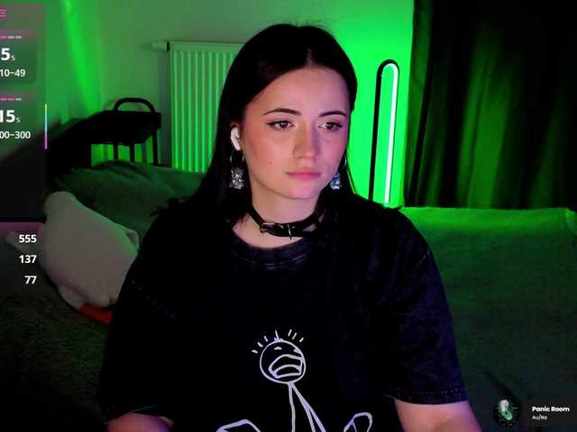 kissy3missy live cam on BongaCams