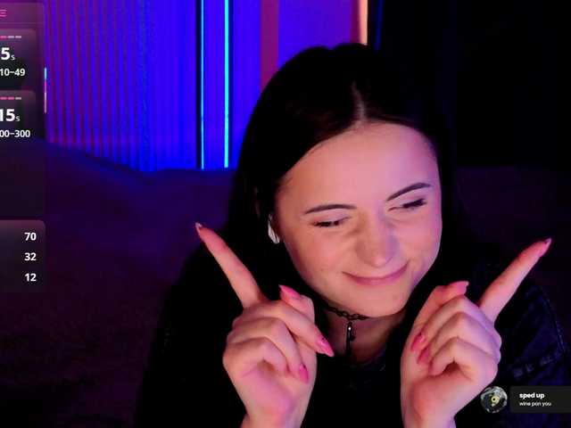 kissy3missy live webcam show