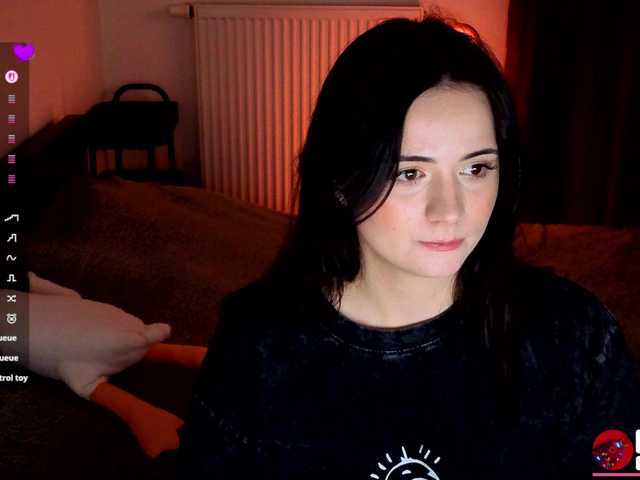 kissy3missy live cam on BongaCams