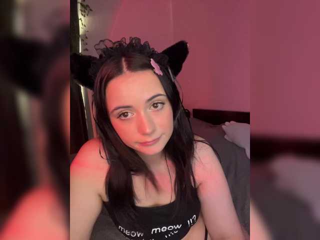 kissy3missy live cam on BongaCams