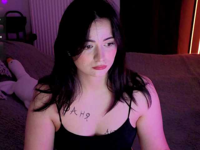 kissy3missy's BongaCams show and profile