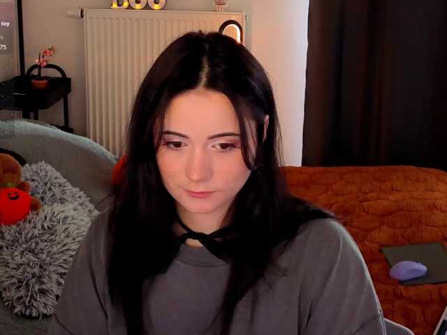 kissy3missy live cam on BongaCams