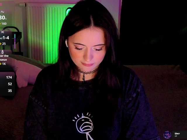 kissy3missy live cam on BongaCams