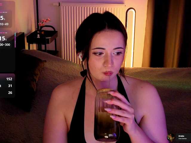 kissy3missy live cam on BongaCams