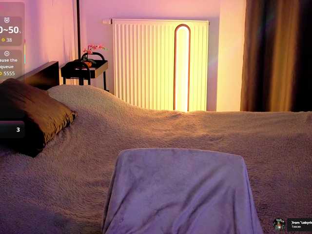 kissy3missy live cam on BongaCams