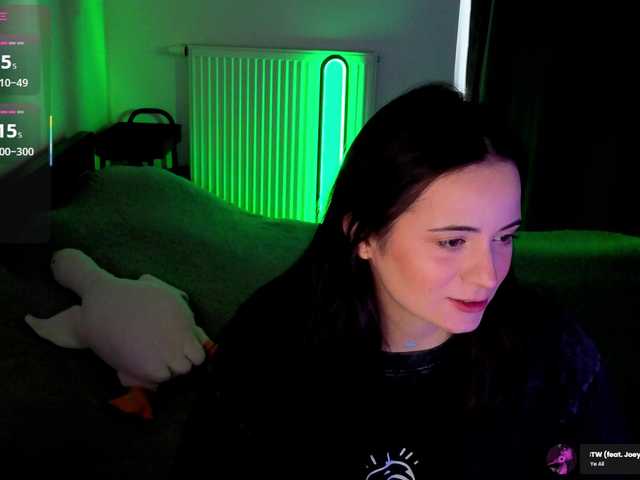 kissy3missy live cam on BongaCams