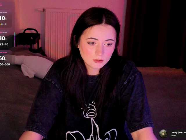 kissy3missy live cam on BongaCams