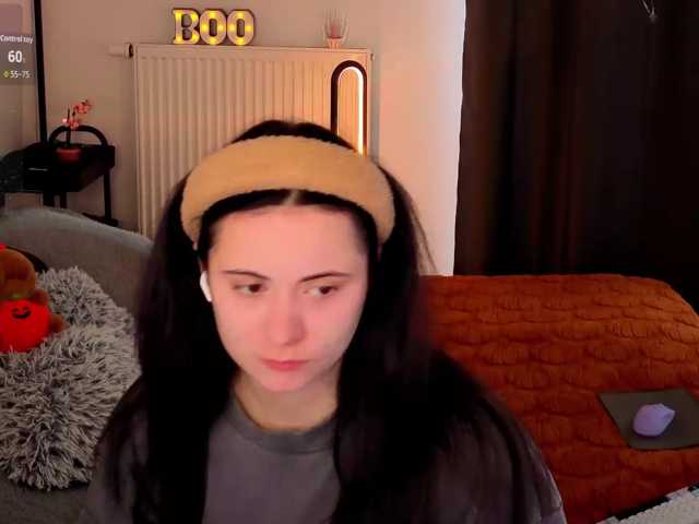 kissy3missy live cam on BongaCams