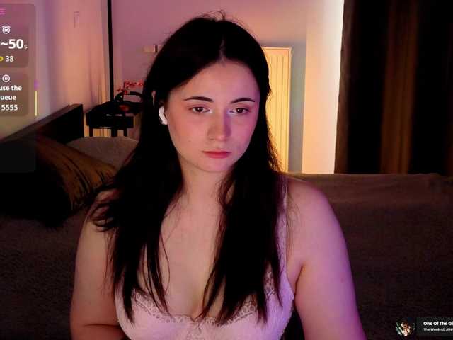 kissy3missy live cam on BongaCams