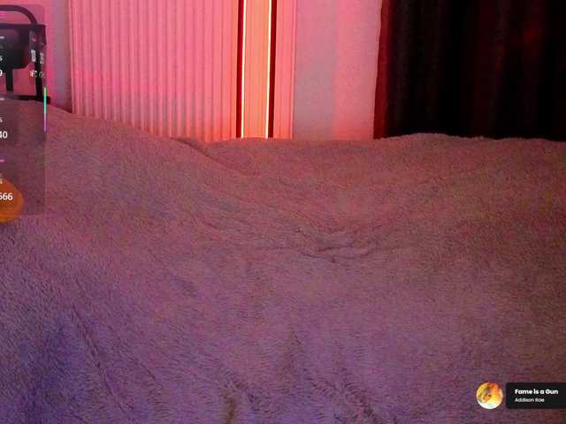 kissy3missy live cam on BongaCams