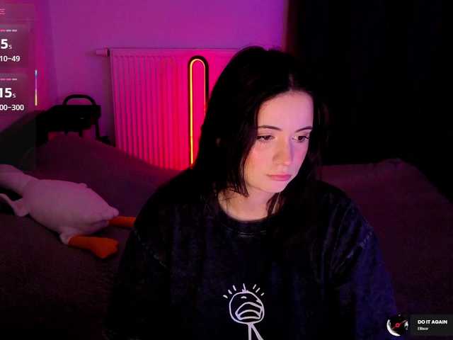 kissy3missy live cam on BongaCams