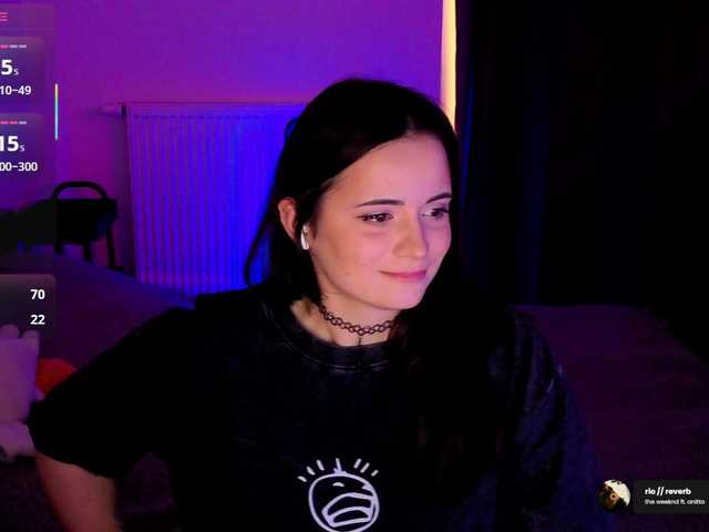 kissy3missy live cam on BongaCams
