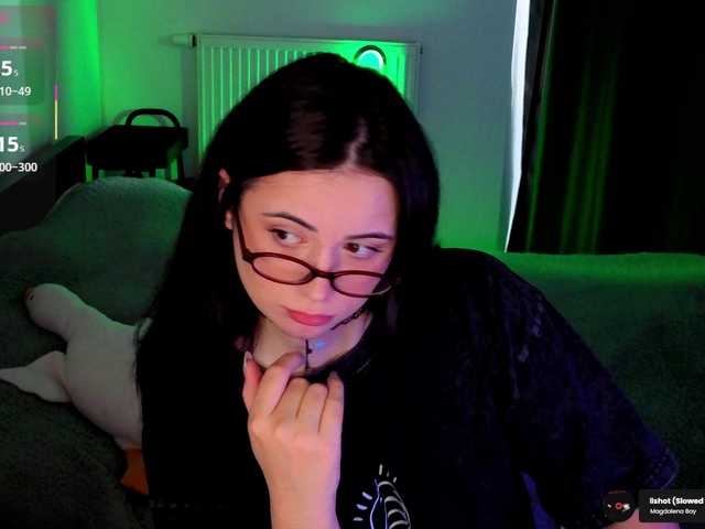 kissy3missy live cam on BongaCams