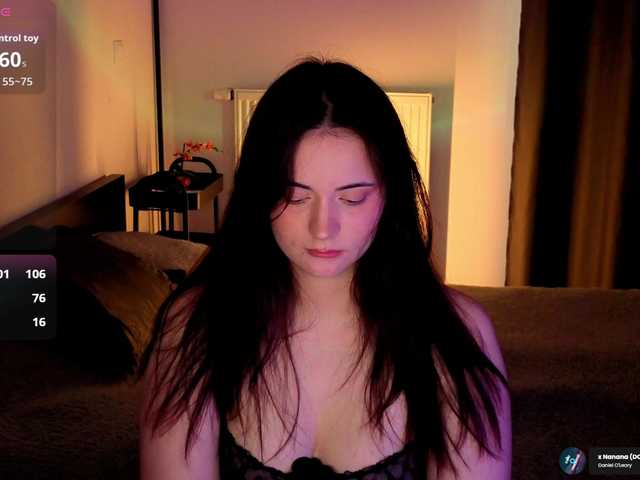 kissy3missy live cam on BongaCams