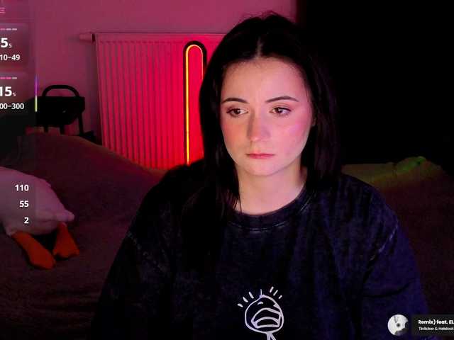 kissy3missy live cam on BongaCams