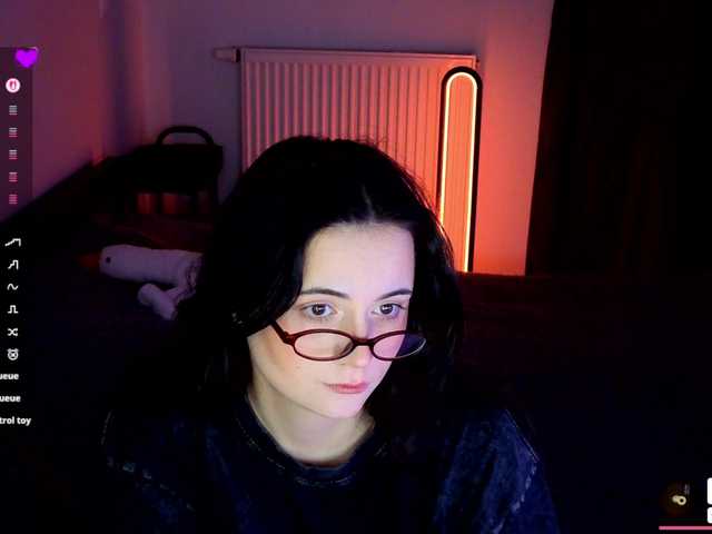 kissy3missy live cam on BongaCams