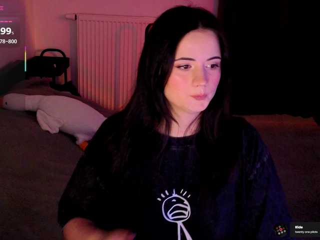 kissy3missy live cam on BongaCams