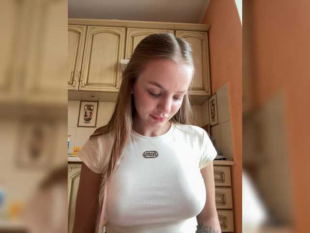 LeraMiller live cam on BongaCams
