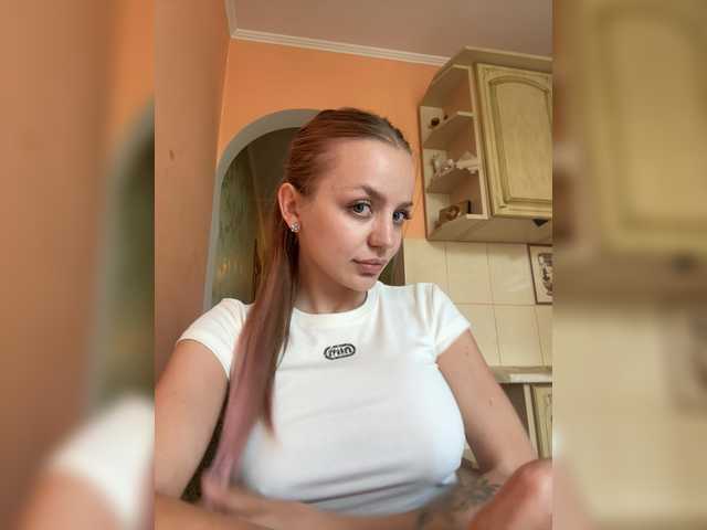 Sweet_Darina233