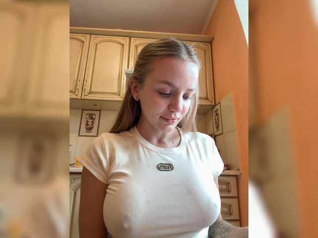 Sweet_Darina233
