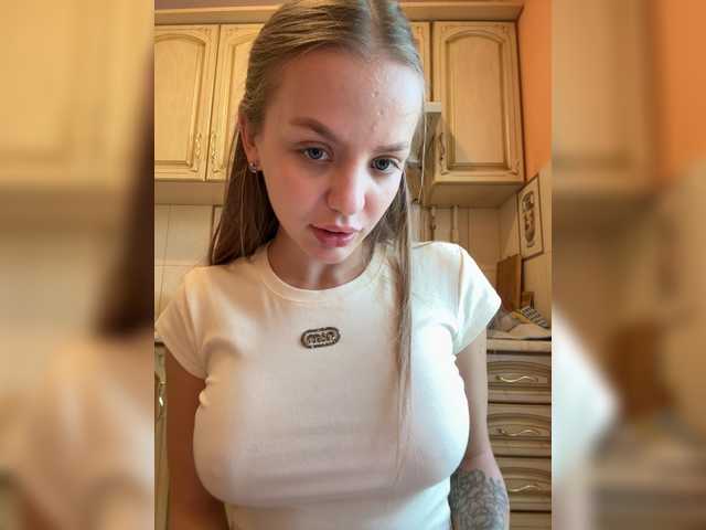 Sweet_Darina233