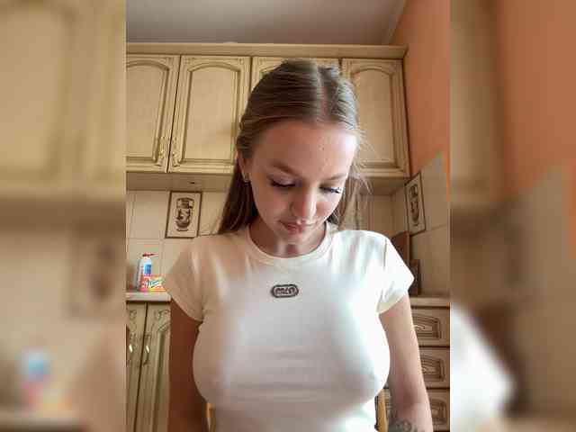 Модель: Sweet_Darina233