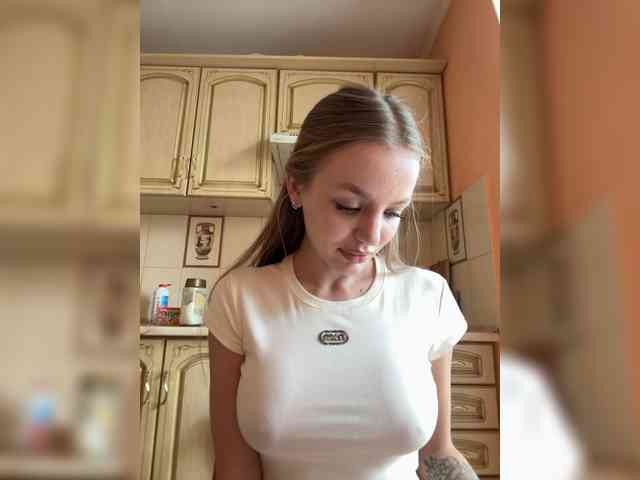 Sweet_Darina233