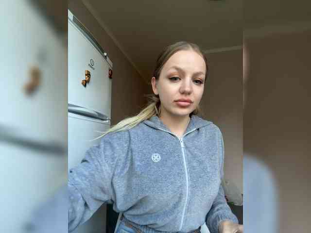 Darina_Royce_ webcam