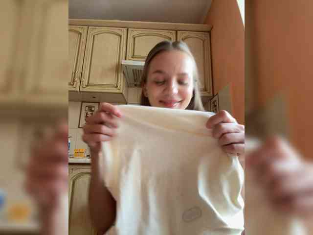 Sweet_Darina233