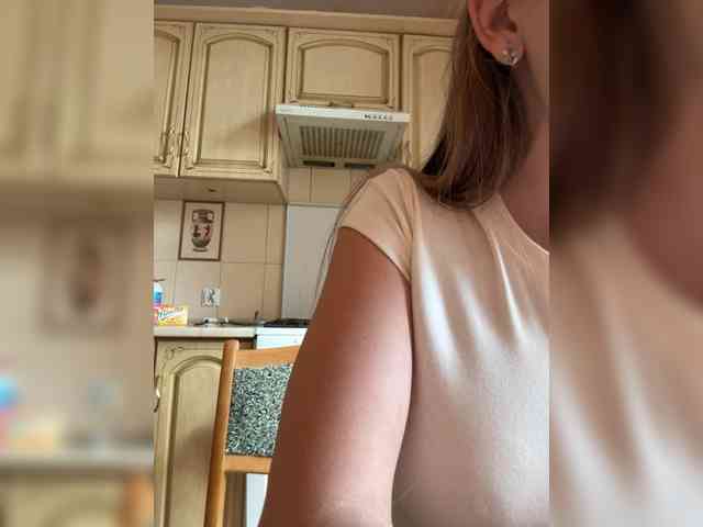 Sweet_Darina233
