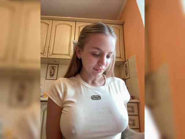 Sweet_Darina233