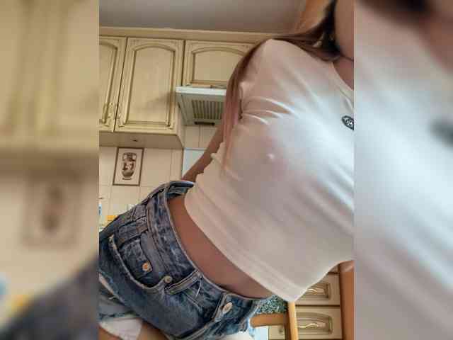 Sweet_Darina233 webcam