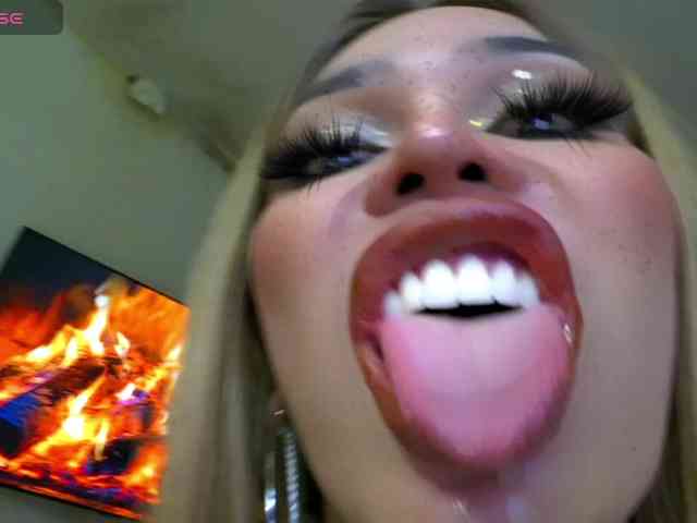 paukink95 Sex Cam Show