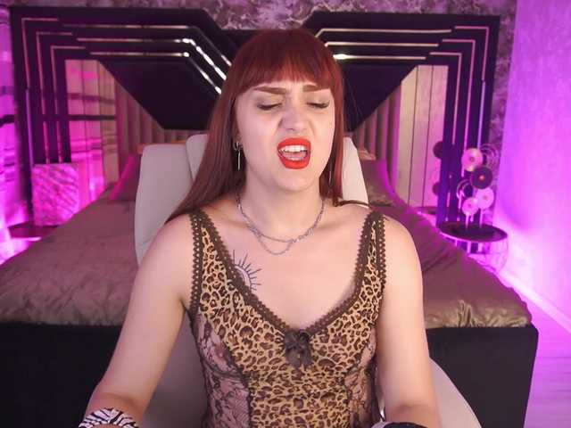 DawnGwin live webcam show