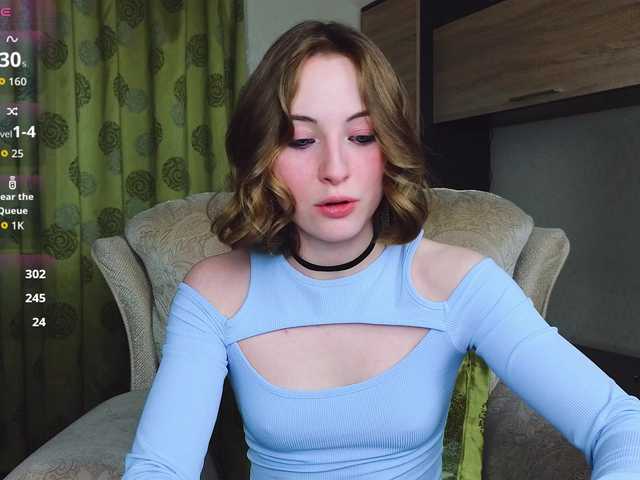 Adelina-Cowell live cam on BongaCams