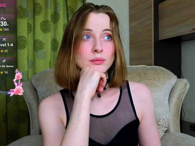 Adelina-Cowell live cam on BongaCams