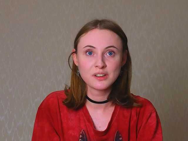 Adelina-Cowell live cam on BongaCams