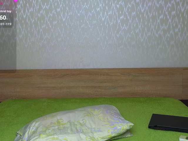 Adelina-Cowell, live now on BongaCams