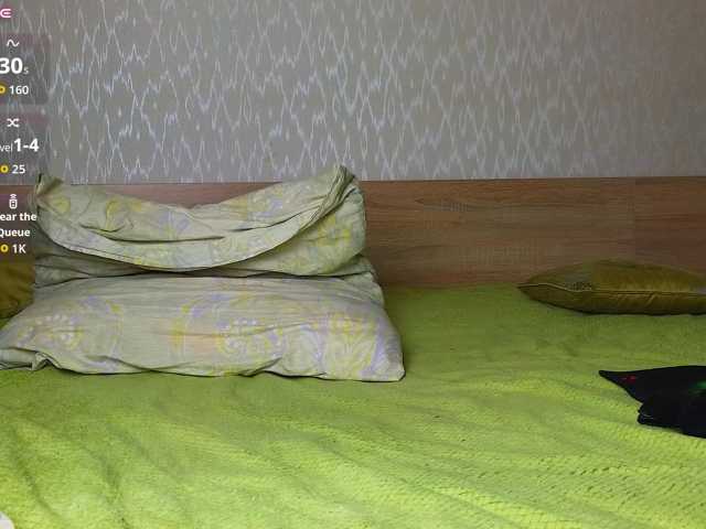Adelina-Cowell live cam on BongaCams