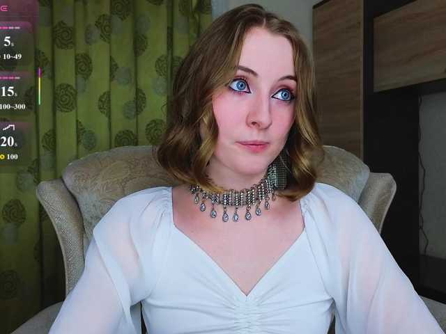 Adelina-Cowell Canlı Cam: BongaCams