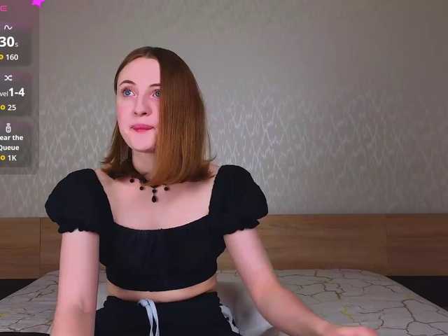 Adelina-Cowell live cam on BongaCams