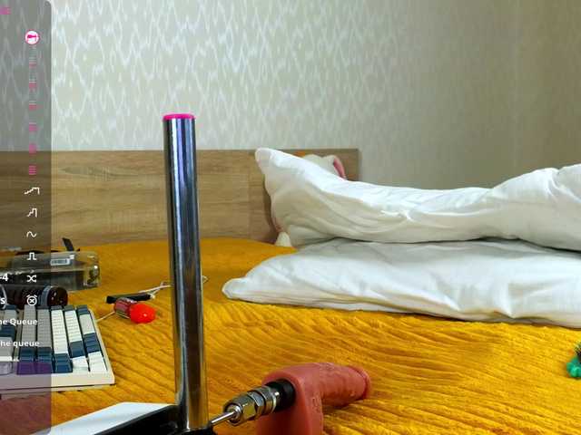 Adelina-Cowell's BongaCams show and profile