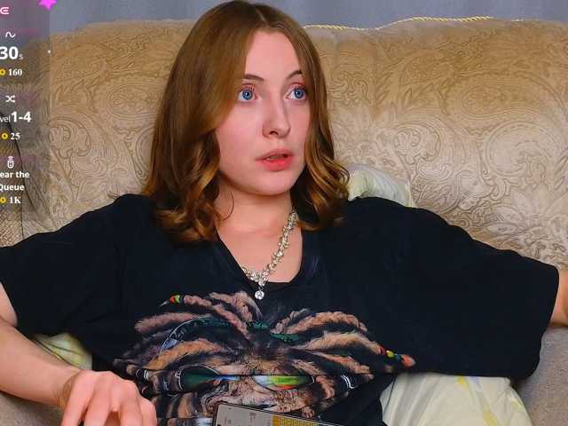 Adelina-Cowell live cam on BongaCams