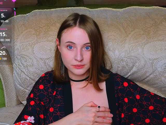 Adelina-Cowell live cam on BongaCams