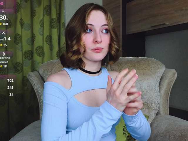 Adelina-Cowell live cam on BongaCams